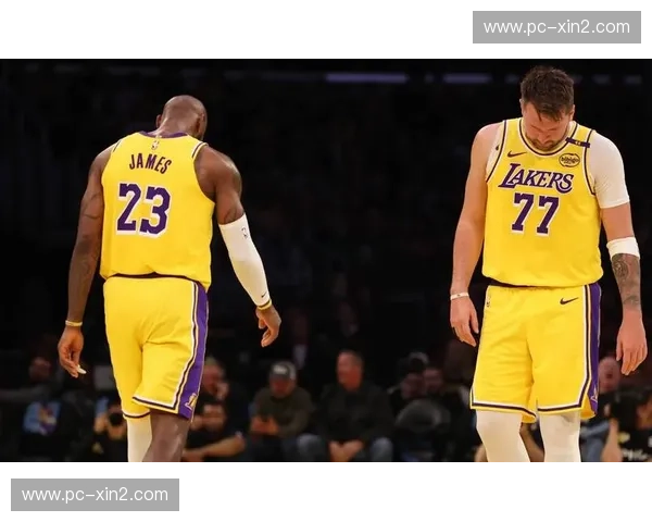 跨越国界的篮球圣战:湖人vs猛龙直播,见证紫金光芒与北境雄心的终极碰撞 跨越国界的篮球圣战:湖人vs猛龙直播,见证紫金光芒与北境雄心的终极碰撞